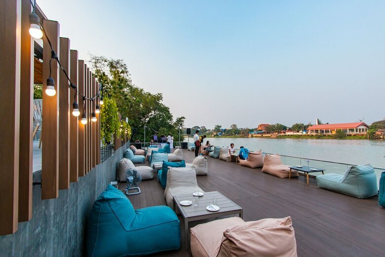 Rachabhura Hotel