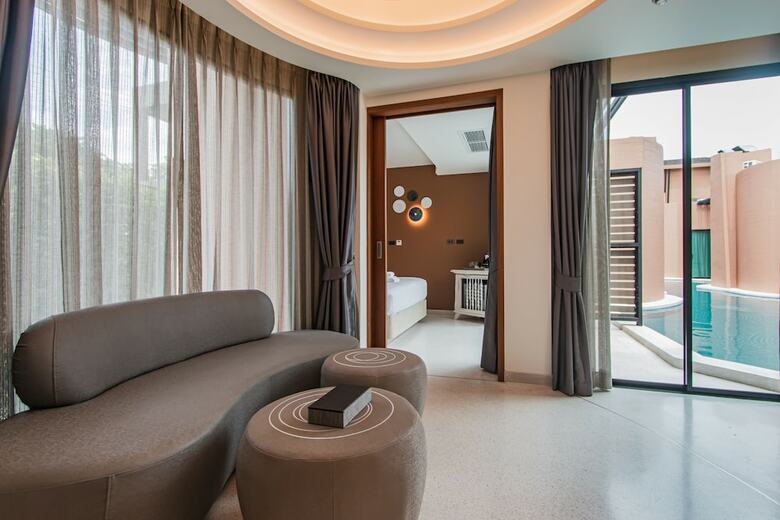 Rachabhura Hotel
