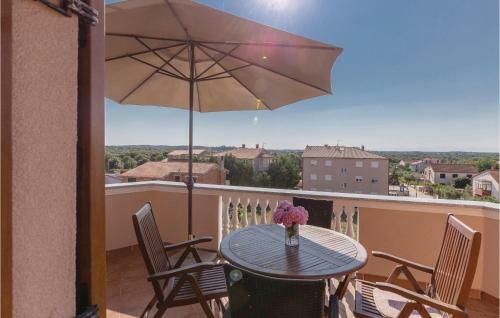 Two-bedroom Apartment In Pula