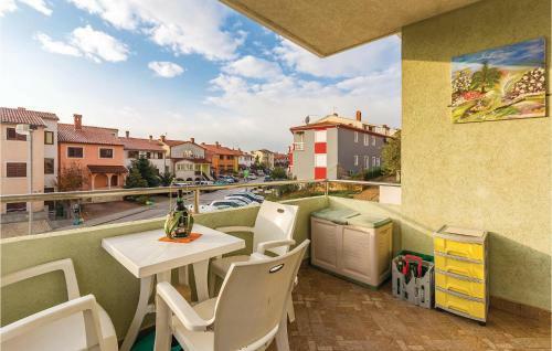 Two-bedroom Apartment In Pula