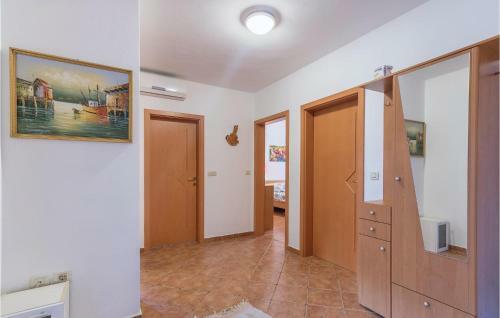 Three-bedroom Apartment In Pula
