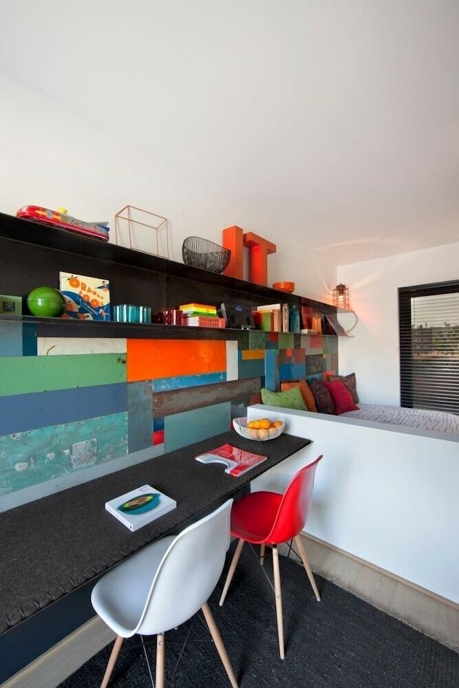 Apartamentos Studios Curie