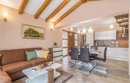 Two-bedroom Holiday Home In Pula