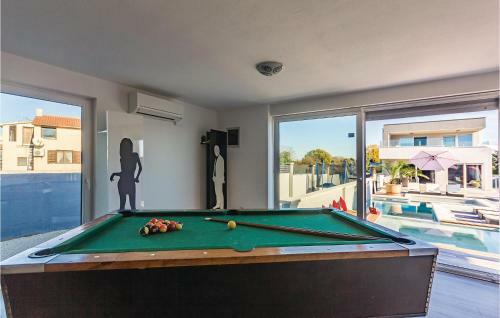 Four-bedroom Holiday Home In Pula