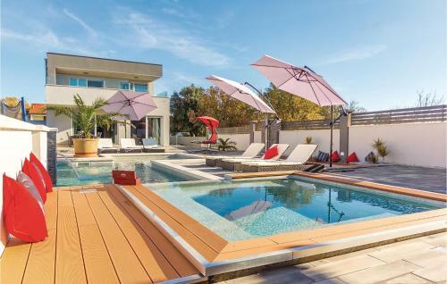 Four-bedroom Holiday Home In Pula