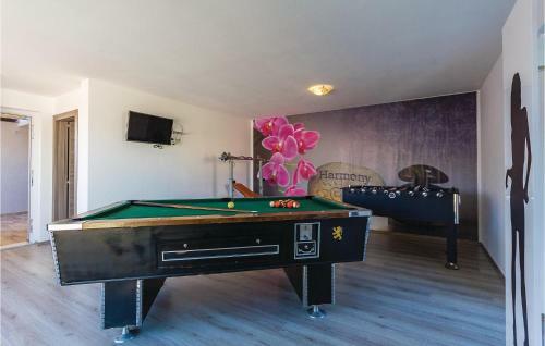 Four-bedroom Holiday Home In Pula