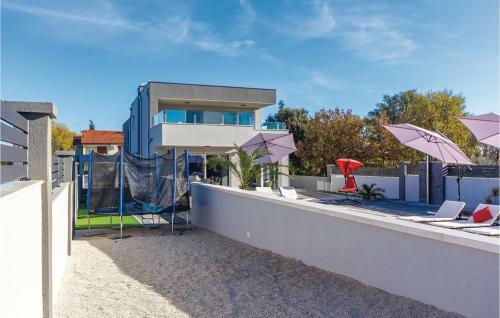 Four-bedroom Holiday Home In Pula