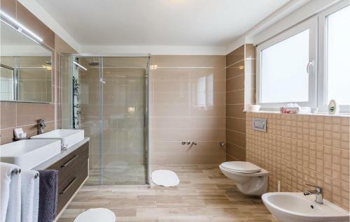 Four-bedroom Holiday Home In Pula
