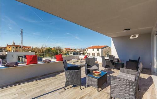 Four-bedroom Holiday Home In Pula