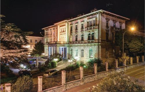Two-bedroom Apartment In Pula