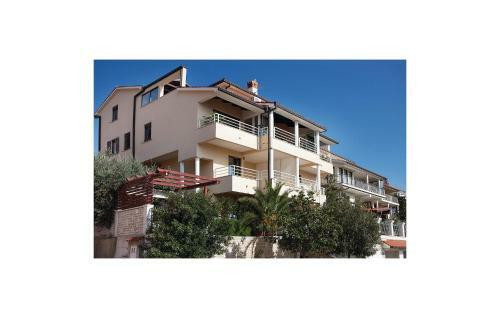 One-bedroom Apartment In Rabac