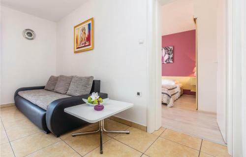 One-bedroom Apartment In Senj