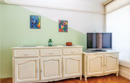 Two-bedroom Apartment In Senj