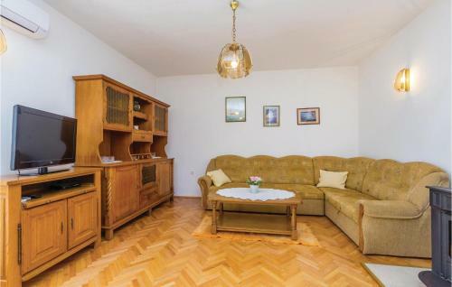 Two-bedroom Apartment In Senj