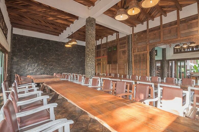 Hotel Reddoorz Resort @ Lembang 2