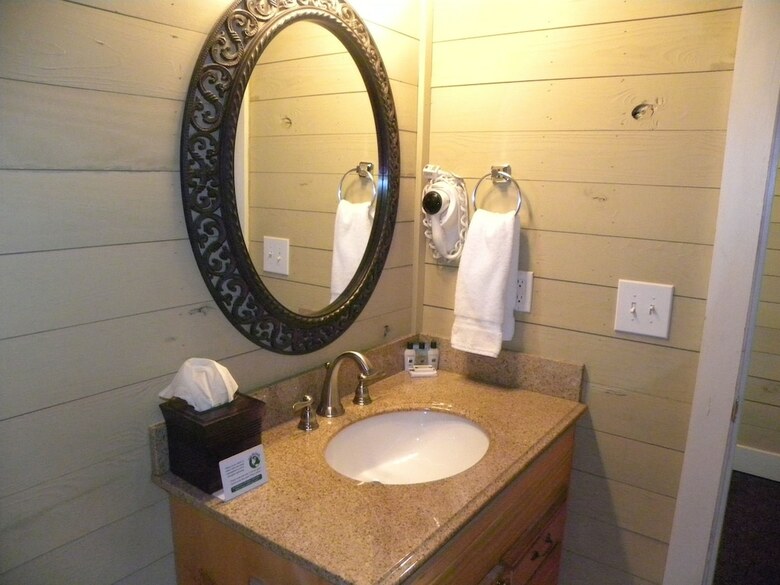 Hotel Creekside Lodge And Event Center
