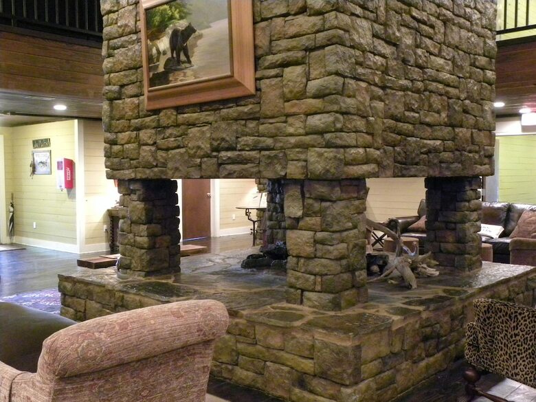 Hotel Creekside Lodge And Event Center