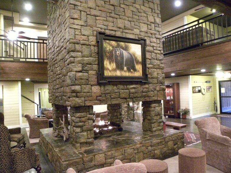 Hotel Creekside Lodge And Event Center