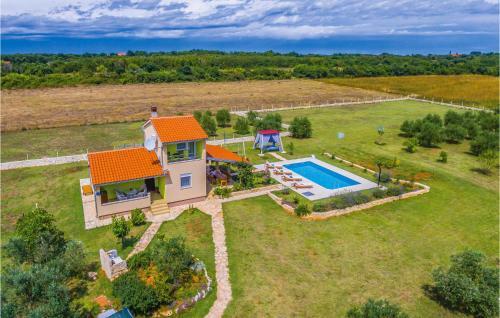 Two-bedroom Holiday Home In Sisan