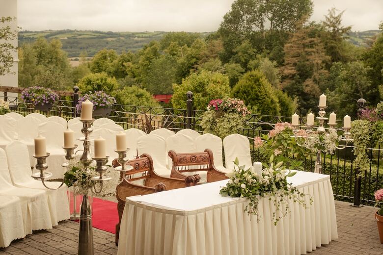 Woodford Dolmen Hotel