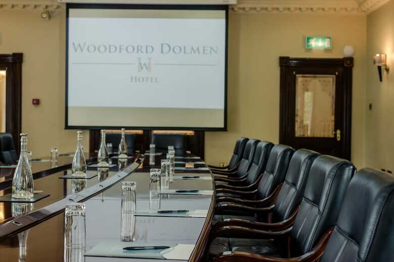 Woodford Dolmen Hotel