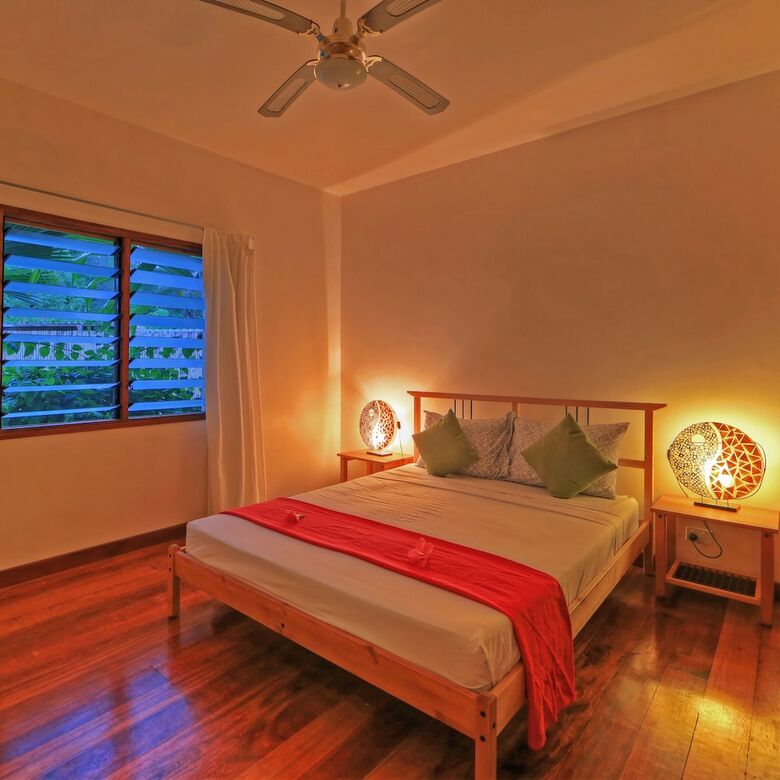 Hotel Tropicana Lagoon Apartments