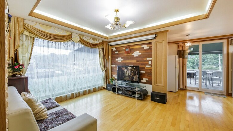 Hill House Pension Gapyeong