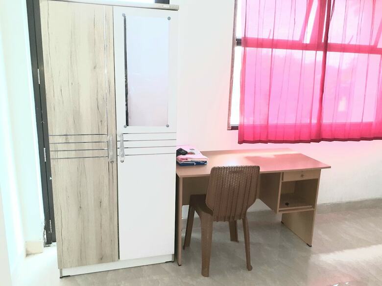 Hotel Almira Homestay