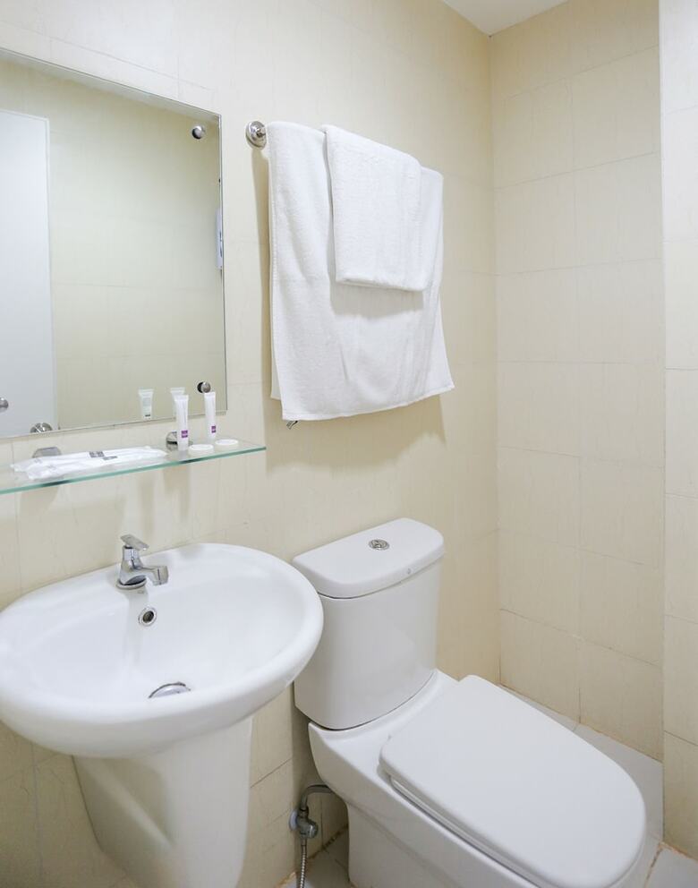 Hotel Oyo 393 Triangle Apartelle