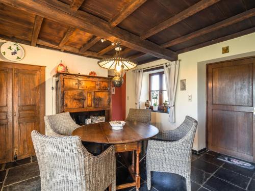Lodge Holiday Home Les Matins Clairs II Lisogne