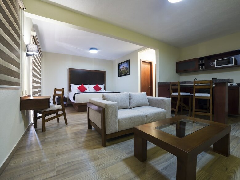 Capital O Hotel Colonial Acopinalco Inn