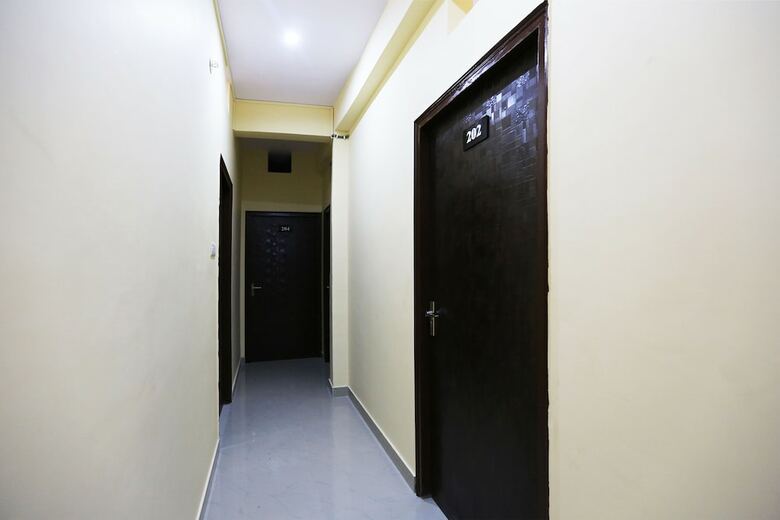 Hotel Oyo 35661 Shri Ram Guest House