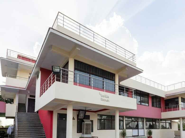 Oyo 36398 Hotel Balaji