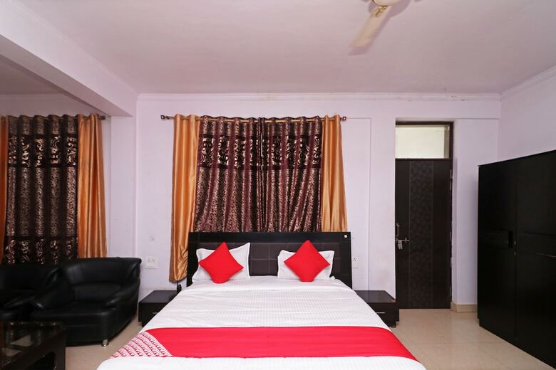 Hotel Oyo 45787 Mangalam Resort