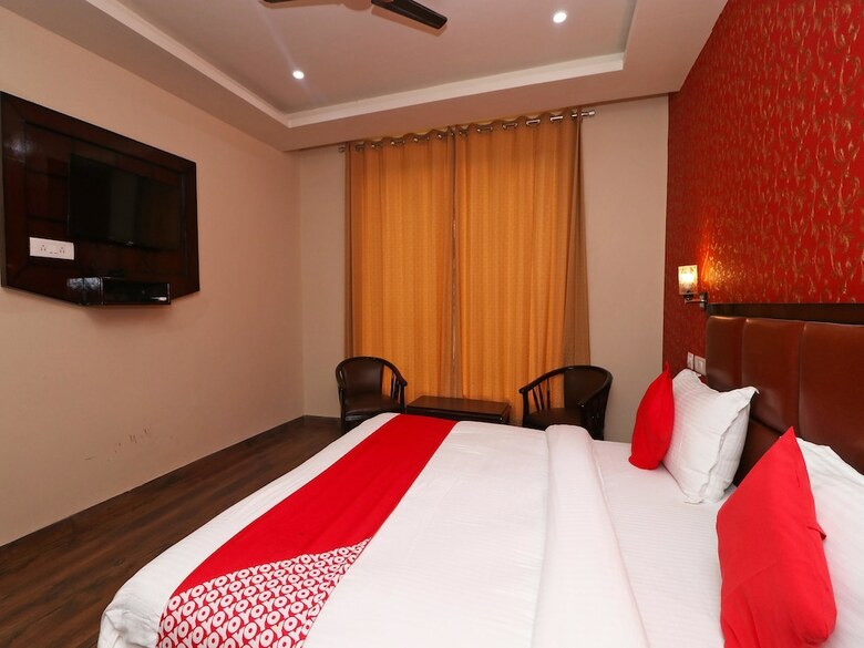 Hotel Oyo 44370 Vaikunth Resort