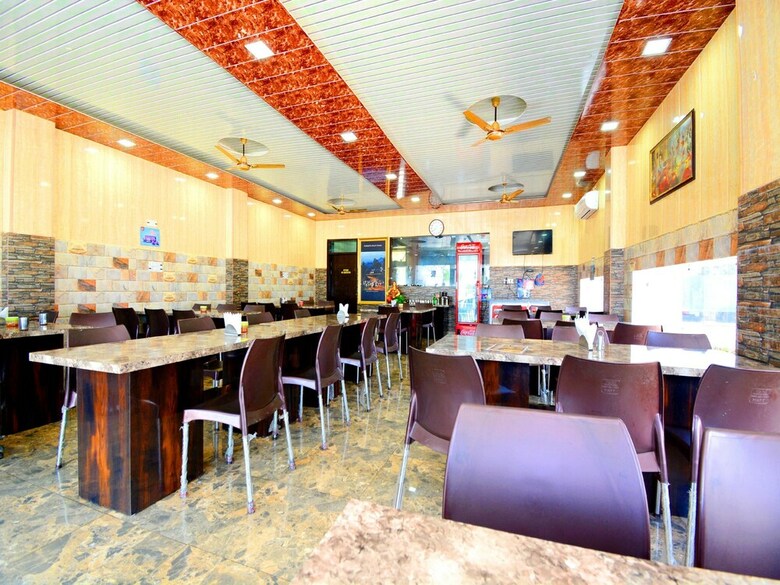 Hotel Oyo 37902 Kaler Regency