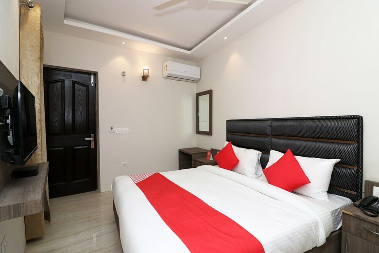 Hotel Oyo Flagship 26714 Sri Balaji Castle