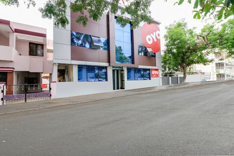 Hotel Oyo Flagship 26714 Sri Balaji Castle