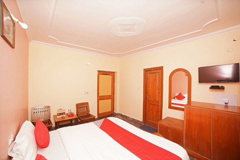 Hotel Oyo 37141 Pathik Resort