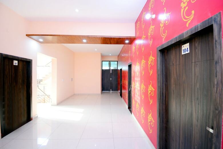 Oyo 40482 Hotel Country Side