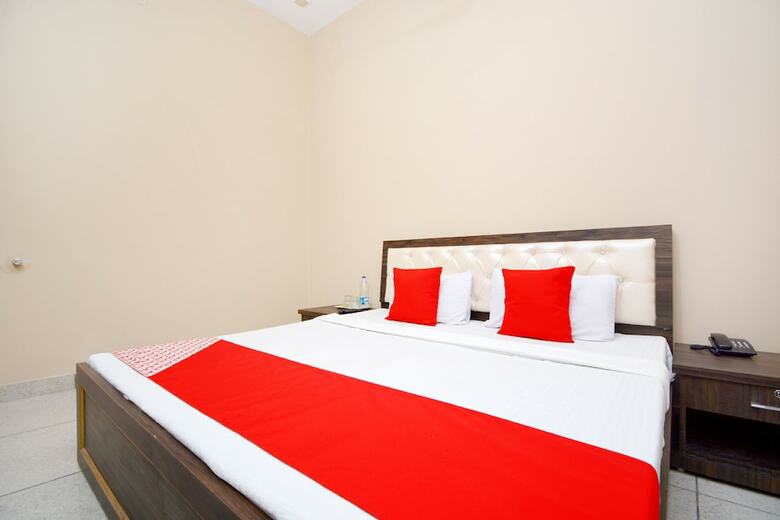 Oyo 40482 Hotel Country Side