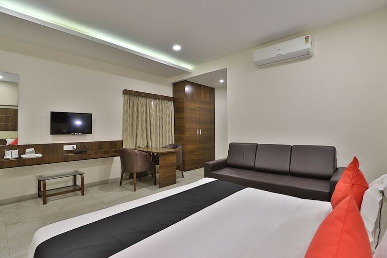 Capital O 45846 Hare Krishna Hotel