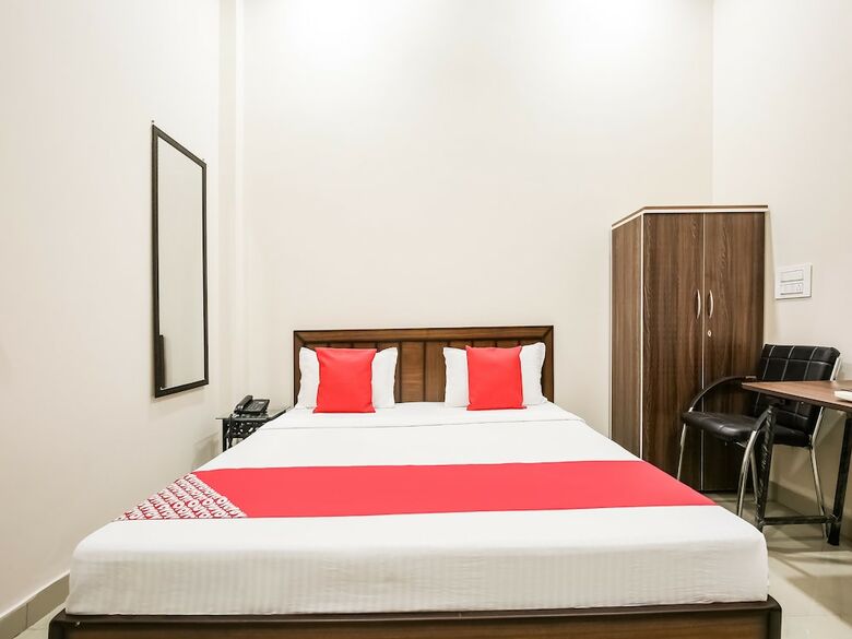 Oyo 47577 Hotel Goldenland