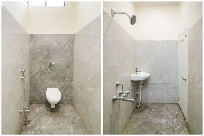 Oyo 28789 Hotel Adarsh