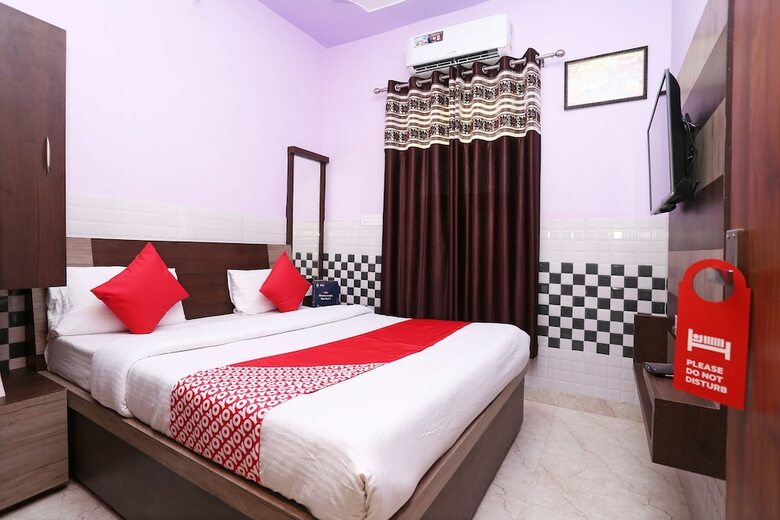 Oyo 30451 Hotel Yaduvanshi