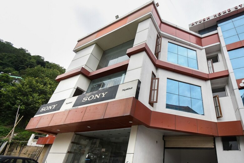 Hotel Oyo 47656 Ayush Home Stay