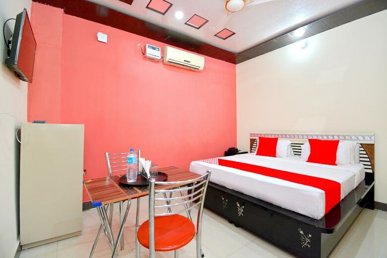 Oyo 42945 Surya Hotel