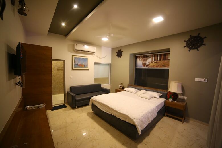 Hotel Natraj & Resort
