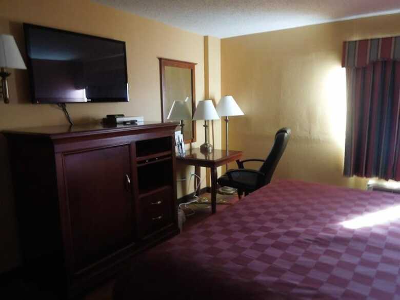 Hotel Ramada By Wyndham East Orange