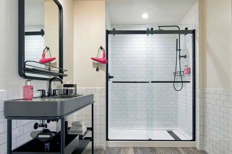 Hotel Moxy Columbus Short North